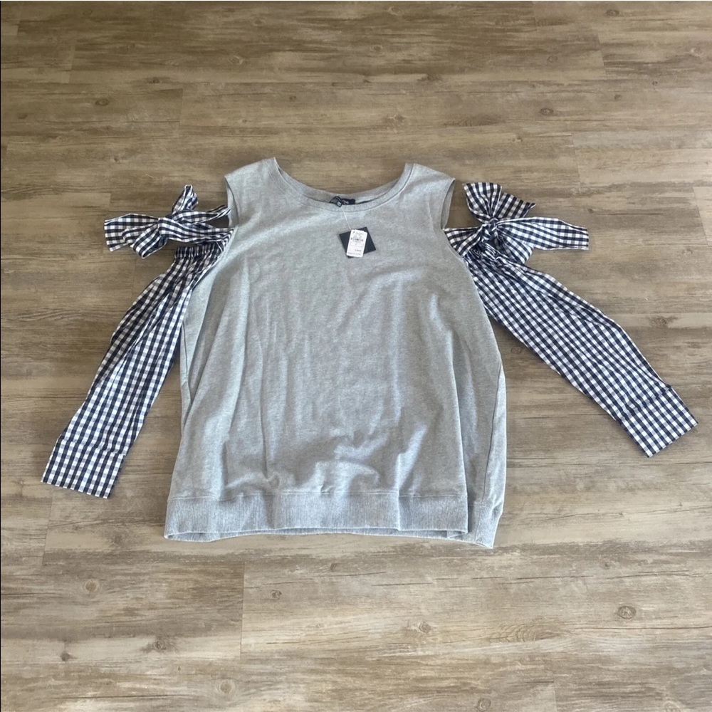 Lea & Viola Curve Women's Gray with Cold shoulder sleeves checkered Sweater 3X